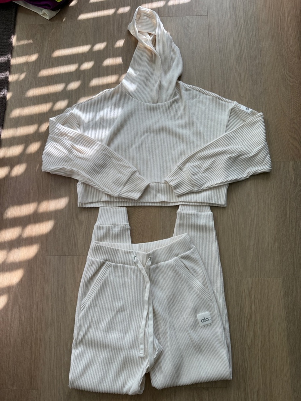 ALO Yoga Tan Blue Ribbed Muse Hoodie and Sweatpants